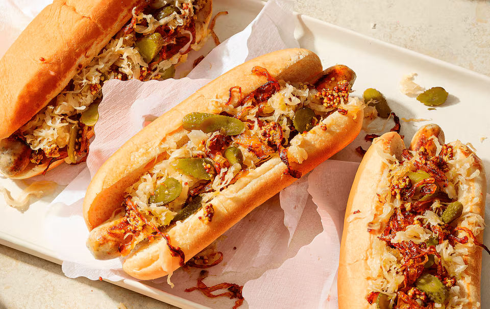 Classic Kraut Dog in einem weichen Bun